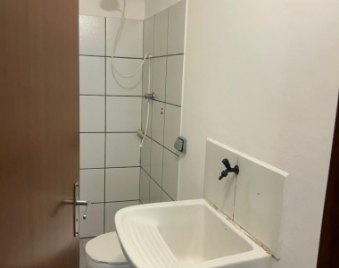 BANHEIRO EXTERNO