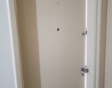 porta de entrada do apartamento